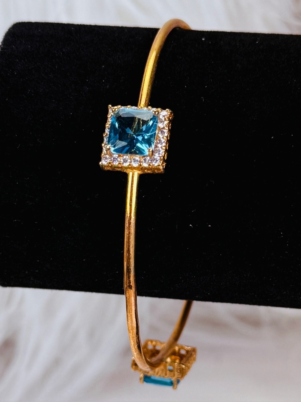 Minimalist Goldtone and Blue Topaz Crystal Bangle Bracelet